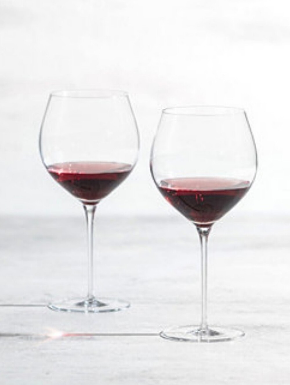 Schott Zwiesel Handmade Highness Burgundy 20.9 oz, Set of 2 NWOB